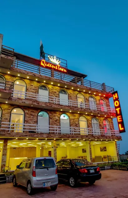 Queenstown Hotel Murree - Image 1