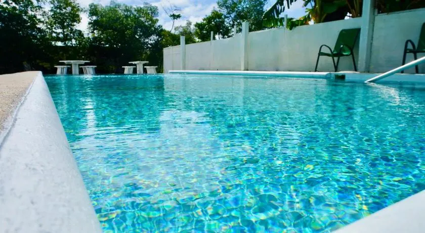 See Belize SUNRISE Sea View Studio with Pool & Deck, 1st Floor - Image 1