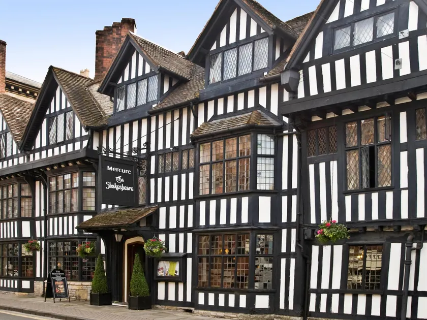 Mercure Stratford Upon Avon Shakespeare Hotel - Image 1