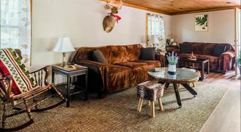 The Nook Lodge - cabin with hot tub at Shawnee and Camelback Mtn - Image 1