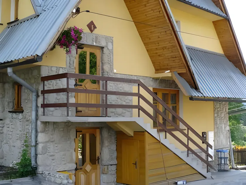 Dom Wczasowy Jesionkówka - Image 1