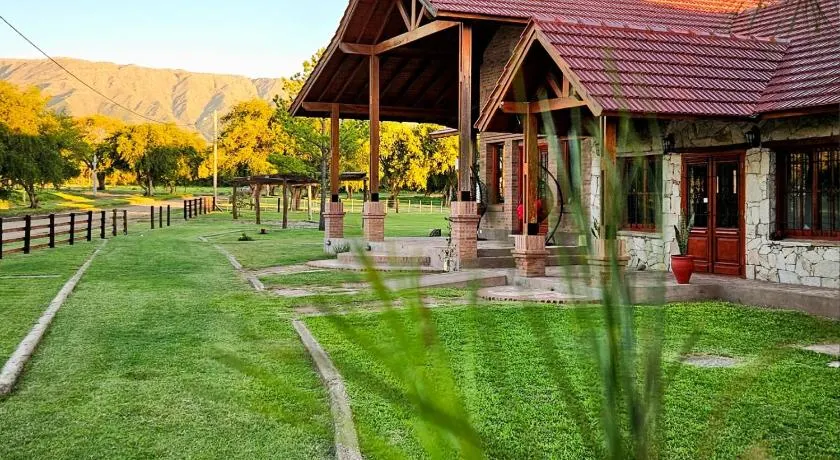 Ayres del Golf Posada-Restó - Image 1