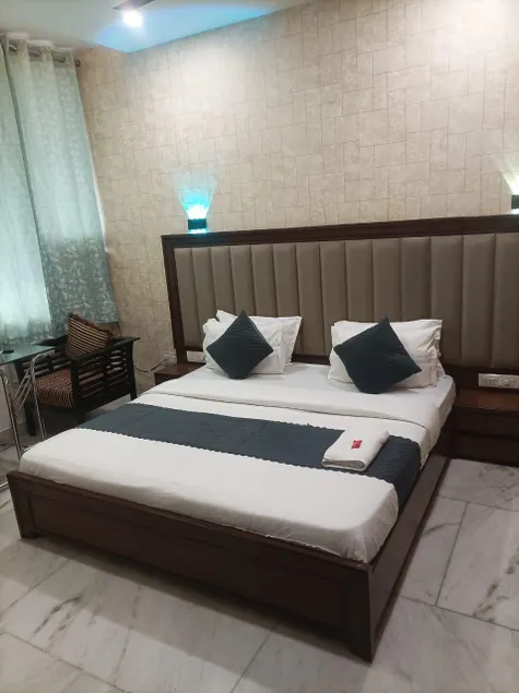 Hotel Skylark 20 - Image 1