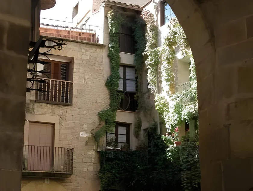 Hotel Cresol - Image 1