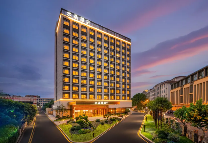 Crystal Orange Hotel Hengdian World Studios - Image 1