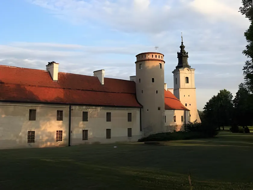 Hotel Podklasztorze - Image 1