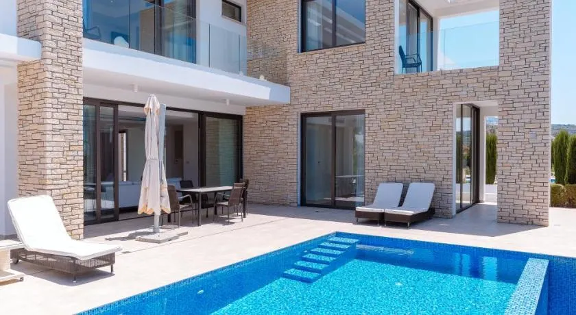 Coral Residences - Image 1