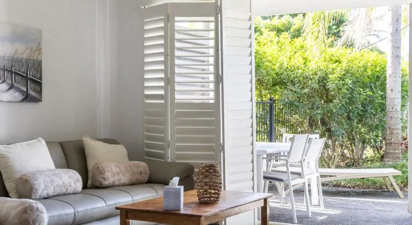 Oaks Pacific Blue Port Stephens. Apartment overlooking the Pool - Image 1