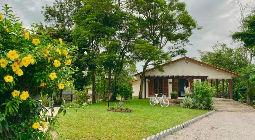 Seu Refúgio Rural Piscina Privativa e Natureza - Image 1