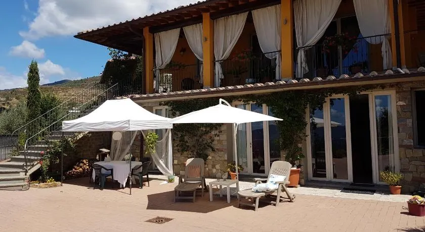 Villa \"lucrezia\" - hermosa villa rodeada de vegetación - Image 1