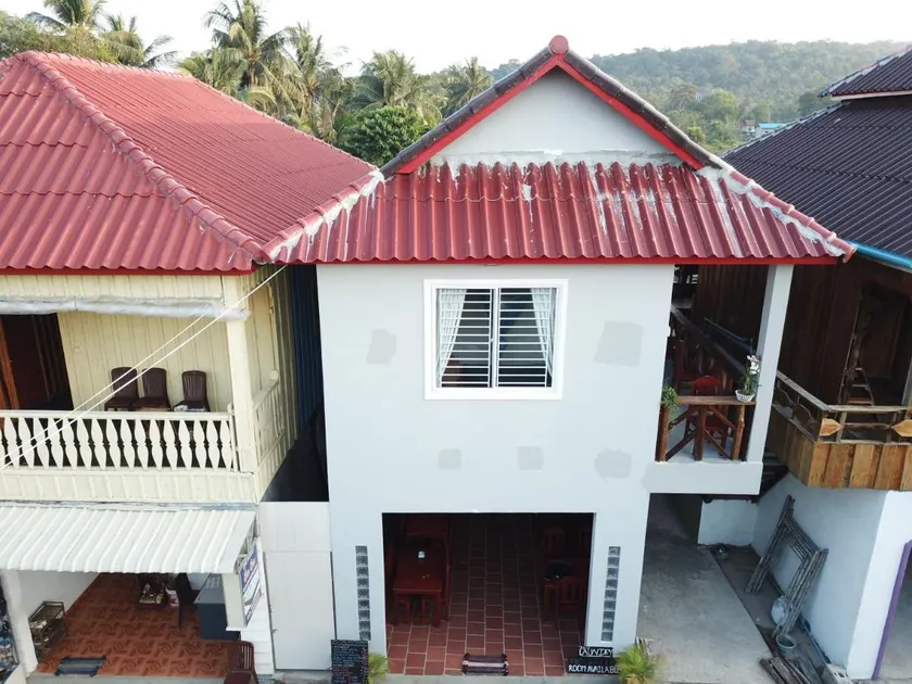 ING ING GUESTHOUSE - Image 1