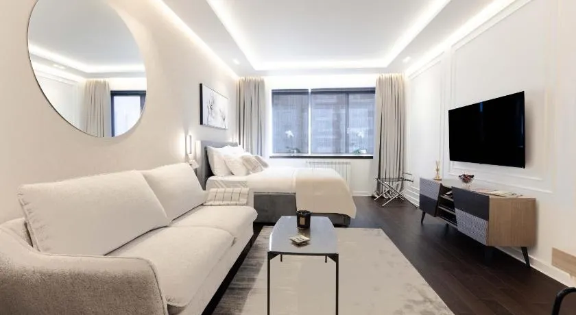 A Blok Top Living - Image 1