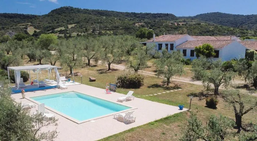 Tenuta Don Ballore Country Resort - Image 1