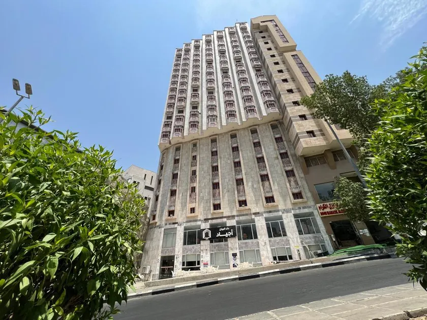 Dar Al Bayan Hotel - Image 1