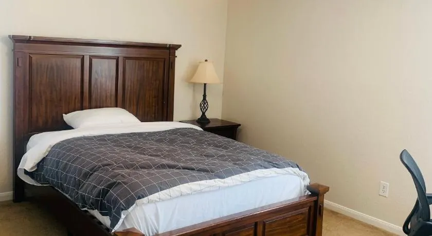 Private Queen Room Cypress 290, TX - Image 1