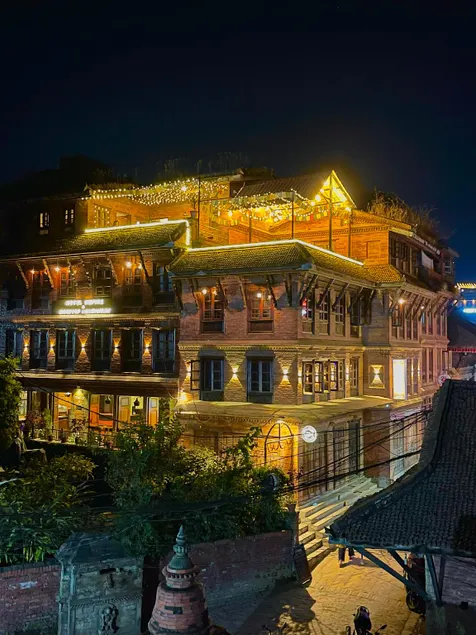 Hotel Empire & Rooftop Restaurant - Image 1