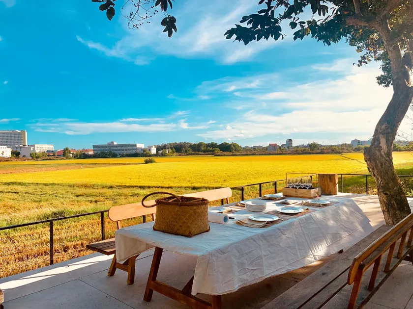 Field villa - Image 1