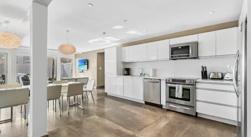 Upscale Modern Villa Private w Terrace in Bahia Mar Beachfront Resort, Heated Pool! - Image 1