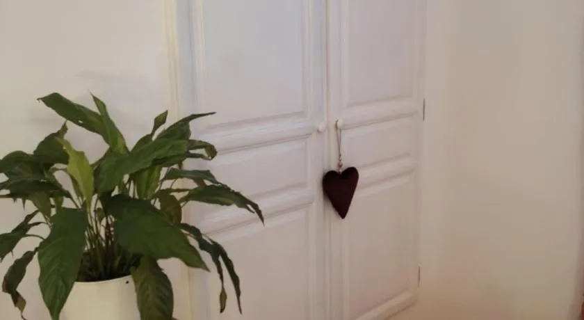 Chambre de Charme - Image 1