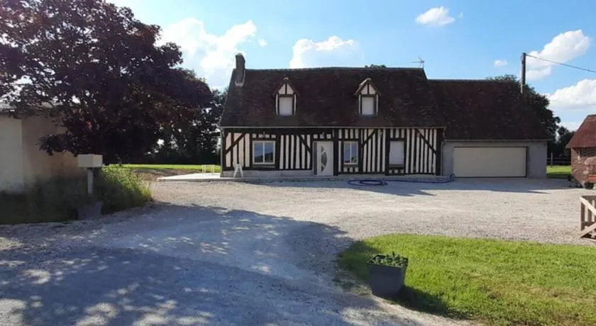 Maison en colombage rénovée - Image 1