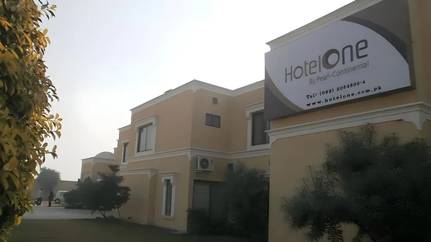 Hotel One Bahawalpur - Image 1