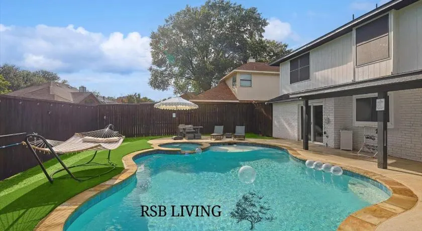 Gorgeous 4BR 2,5BA Holiday Home 15min to DFW Int Airport - Image 1