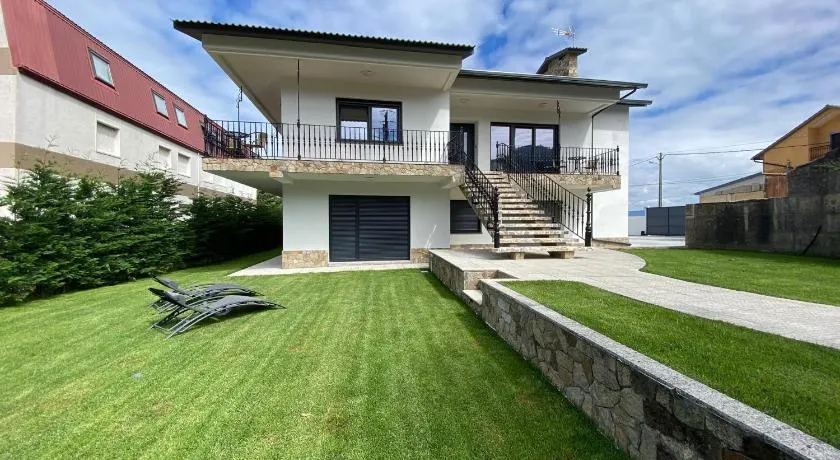 Apartamentos Turisticos Costa Celeiro: Portomaior, Agrelo, Covelo Lapamán - Image 1