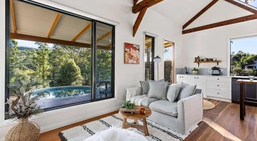 Pool House Bellingen - Image 1