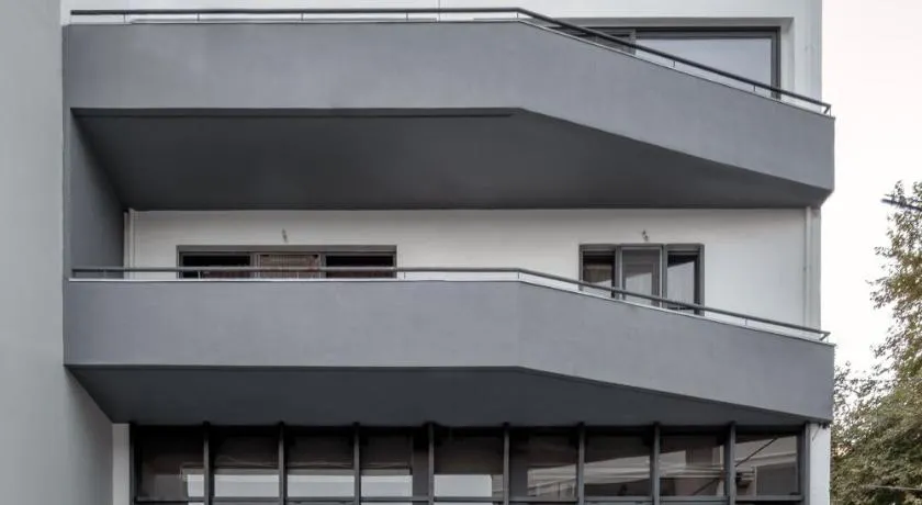 THE URBANIST •inner city residences• - Image 1