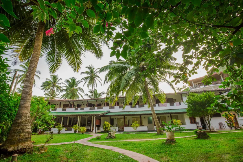 Sea View Beach Unawatuna Hotel - Image 1