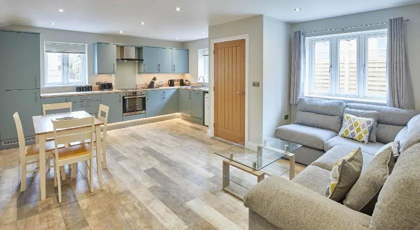 Host & Stay - Sunny Dale Cottage - Image 1