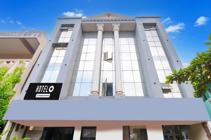 OYO Hotel O Gurudwara Near RTC Complex - Image 1