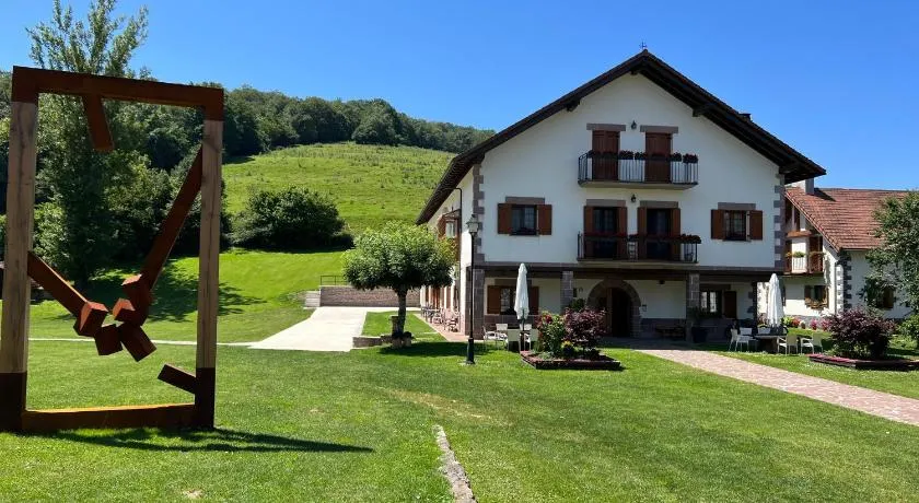 Apartamentos Irati - Image 1