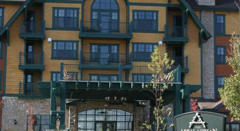Mountain Creek Resort at Appalachian Hotel - Pool & Hot Tub - Image 1