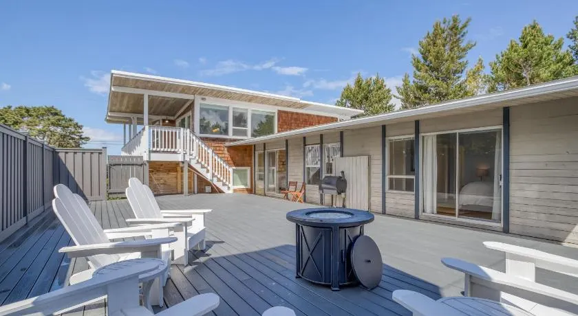 Ocean Avenue - Meredith Lodging - Image 1