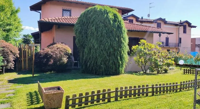 ReBea, Porzione di villa con giardino - Image 1