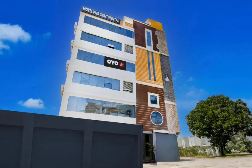 Super Hotel O PNR CONTINENTAL MOOSAPET - Image 1