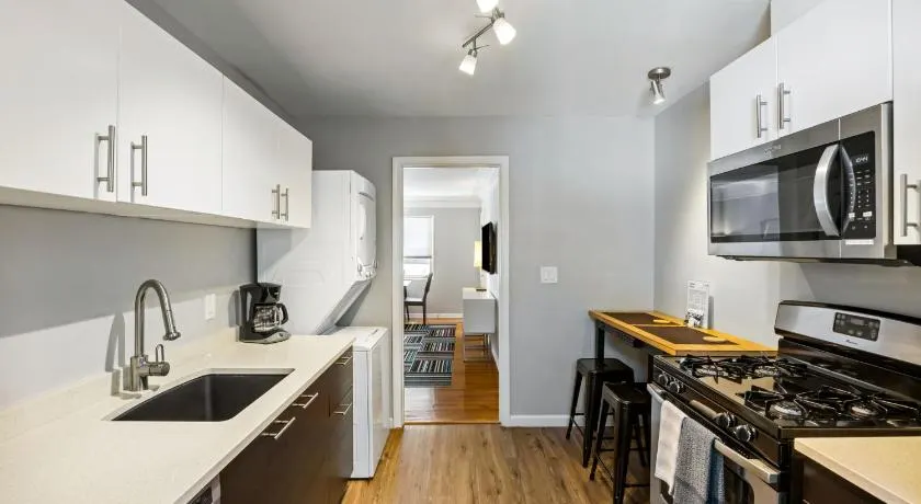 Brookwood Courtyard by BCA Furnished Apartments - Image 1