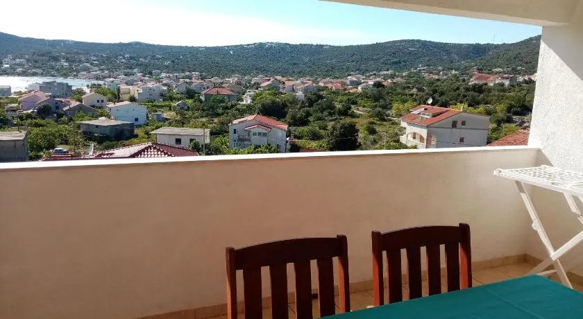 Apartments Nar - Image 1