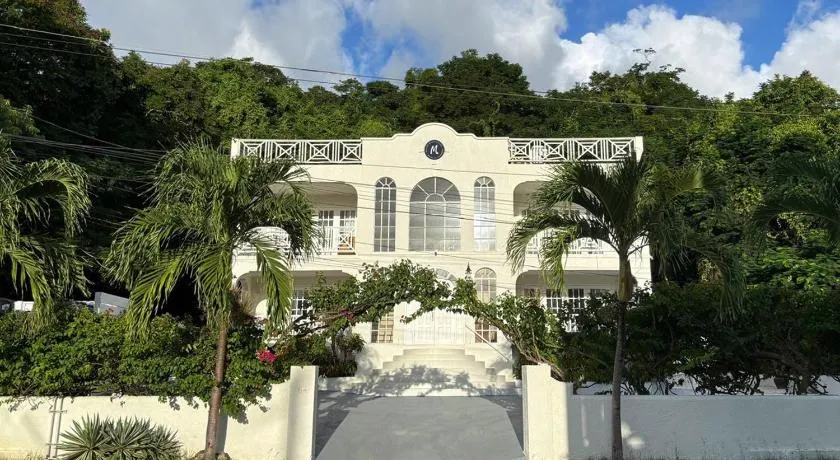 Mullins Beach Houses - Image 1