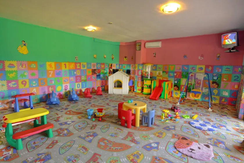 Kassandra Family Apart-Hotel - Image 1