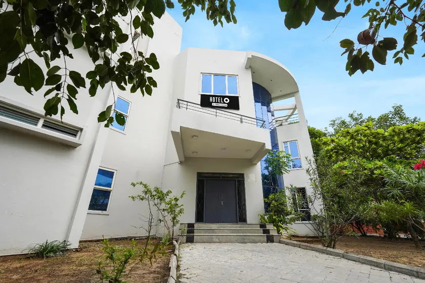 Hotel O ECR Stays Near Nemmeli Beach Formerly GVS Homes - Image 1