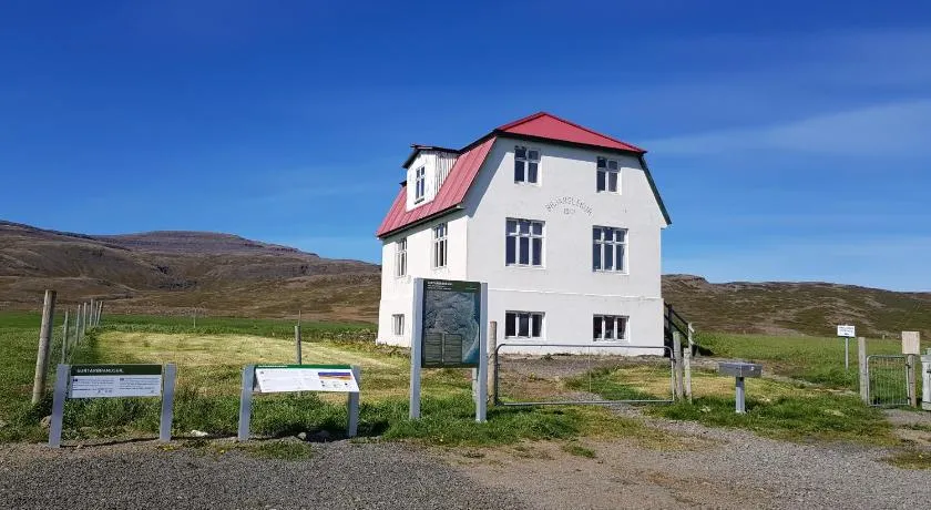 Brjánslækur Gamli bærinn - Image 1