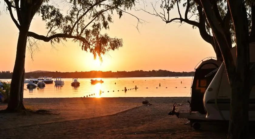 CAMPING LES ILOTS D'OR - Image 1