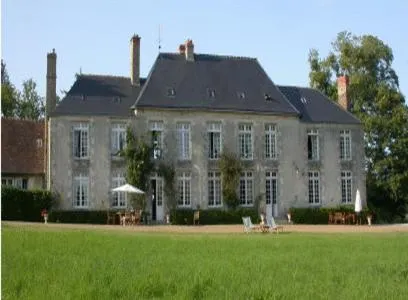 Château de Sarceaux - Image 1