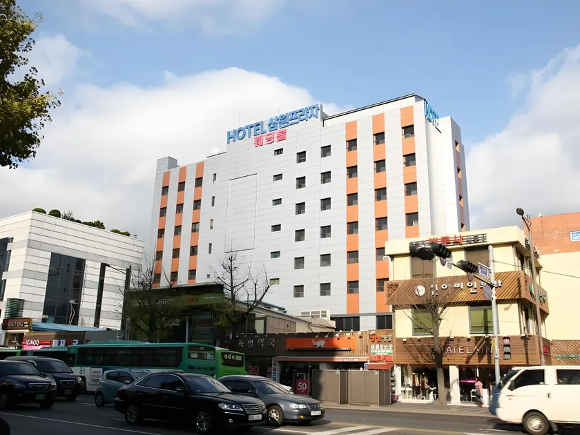 Hotel Samwon Plaza - Image 1