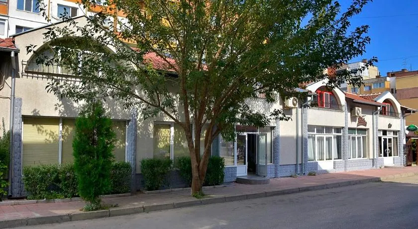 Vival Hotel - Image 1