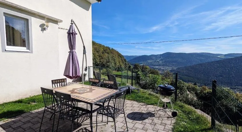 Gîte familial à Cornimont avec Wifi et parking - Image 1