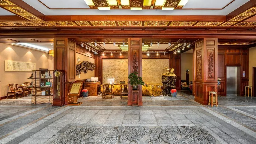 Jinning Rundexing Hotel (Guyan Culture Square) - Image 1