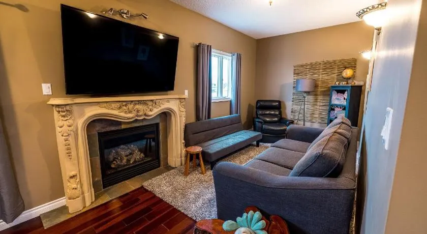 The River Blossom Suite - Downtown - Image 1